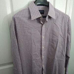 Strafford  cotton blend broad cloth men's shirt. Size 17/  32-33